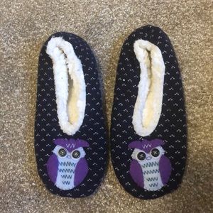 Black Owl Fuzzy Slippers